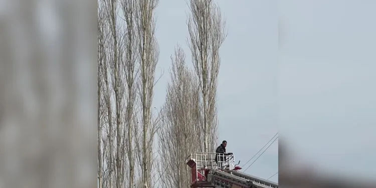 Oto boya atölyesinde çıkan yangın paniğe neden oldu