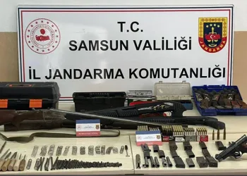 Otomobille çarpışan motosikletli genç, 11 günlük yaşam savaşını kaybetti