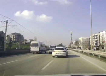 Uludağ’da poşetle kayak keyfi
