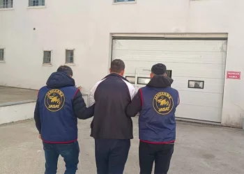 Eyüpsultan’da eşi tarafından silahla vurularak öldürülen kadın son yolculuğuna uğurlandı
