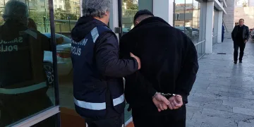 Mersin’de sahte alkol öldürdü