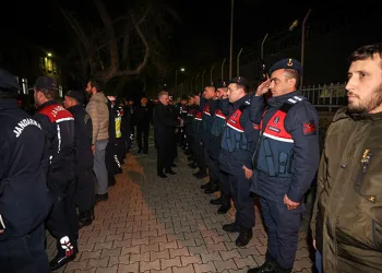 Vali Ayyıldız’dan güvenlik güçlerine ziyaret