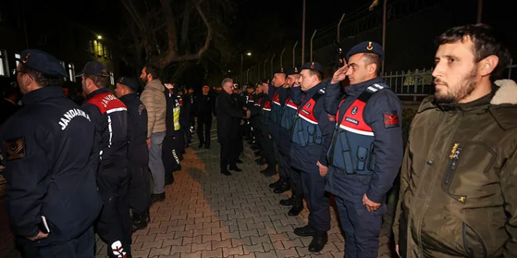Vali Ayyıldız’dan güvenlik güçlerine ziyaret