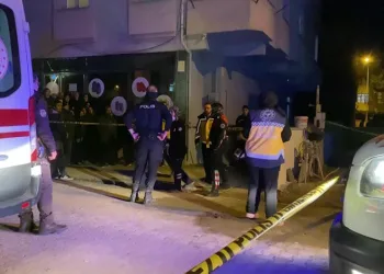 Tartıştığı eşini pompalı tüfekle vurarak öldürdü