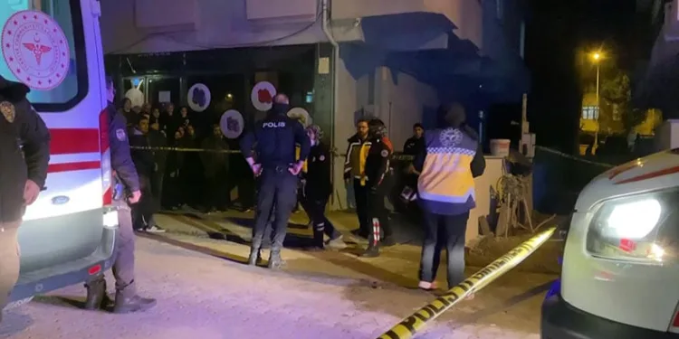 Tartıştığı eşini pompalı tüfekle vurarak öldürdü