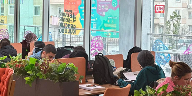 Gençlik merkezlerinde sınav mesaisi