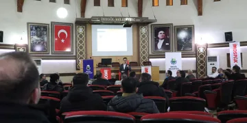 Fuar öncesi mobilya pazarlamacılarına eğitim