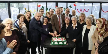 Nilüfer’de huzurevi sakinlerinden yeni yıla keyifli karşılama