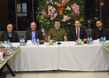 Milletvekili Kılıç Karadenizli iş insanları ile buluştu