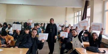 Camiyi kundaklayan psikolojik sorunları olan şahıs yakalandı