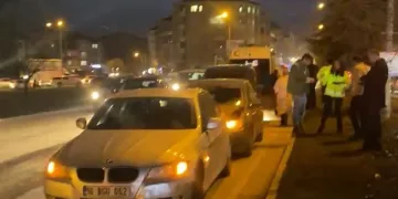 Bursa’da zincirleme kaza: 2 yaralı