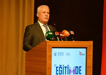 Bursa Büyükşehir’den eğitimde yeni yaklaşımlar konferansı