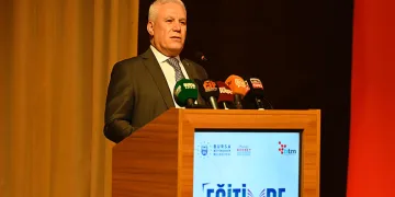 Bursa Büyükşehir’den eğitimde yeni yaklaşımlar konferansı
