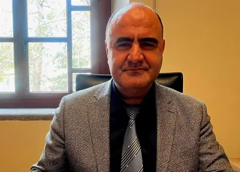 Arnavut depremzedeler Türkiye’nin inşa ettiği evlerde huzurlu bir yaşam sürdürüyor