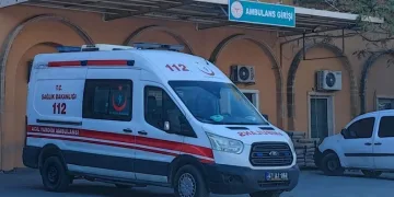 Mardin’de otomobil şarampole yuvarlandı: 1 ölü, 2 yaralı