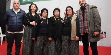 Yarıyıl Şenliği coşkusu Altınova Mahallesi’ne taşındı