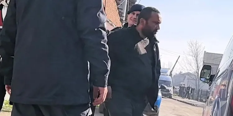 Bursa’da evi kundaklayan şahıs 24 saat sonra teslim oldu