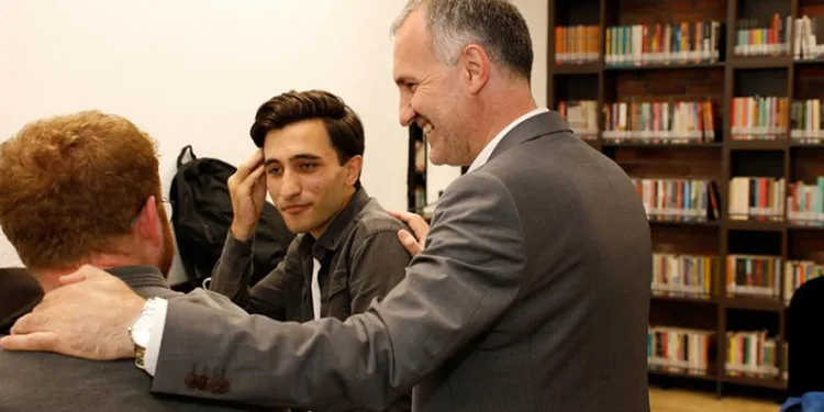 İnegöllü gençlere eğitim yardımı