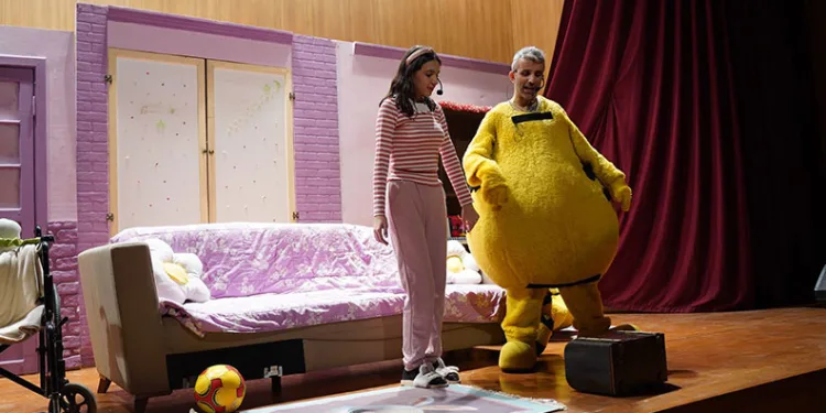 Orhangazi’de minikler tiyatro ile buluştu