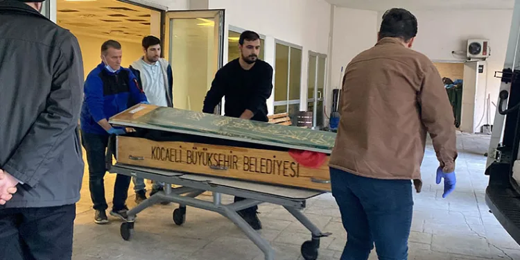 Aldatma tartışmasında kocasını öldürdü