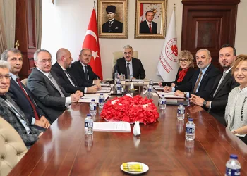 Orhangazi’de 8 Derslikli Mesleki Eğitim Merkezi İçin İmzalar Atıldı