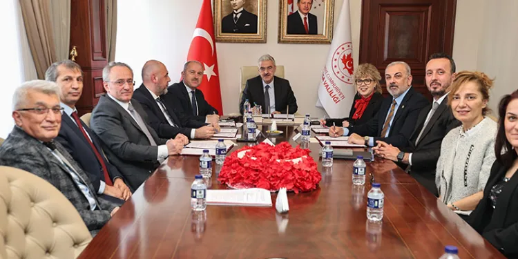 Orhangazi’de 8 Derslikli Mesleki Eğitim Merkezi İçin İmzalar Atıldı
