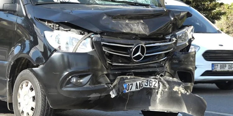 Ölümle sonuçlanan hasarlı kaza tartışması şüphelisi 4 kişi adliyeye sevk edildi