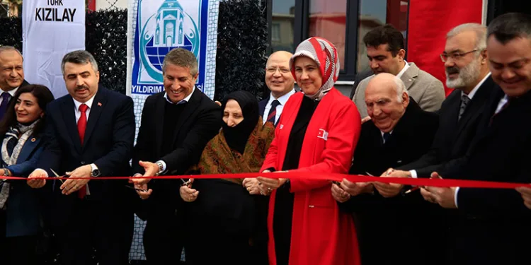 Türk Kızılay 45’inci aşevini Bursa’da açtı