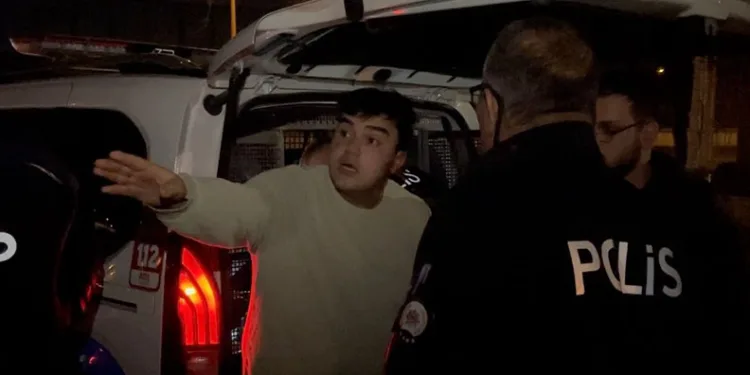 Bursa’da ehliyetsiz gençler yakalanınca suç pazarlığı yaptı