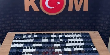 Kamyonetle çarpışan 17 yaşındaki motosiklet sürücüsü genç hayatını kaybetti