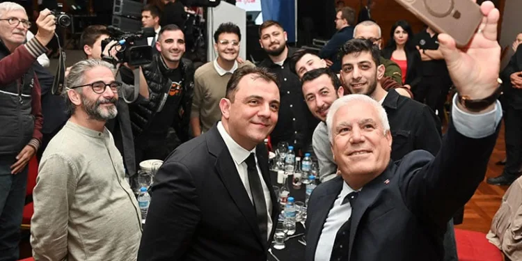 Mustafa Bozbey basın mensuplarıyla buluştu