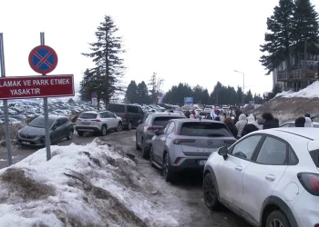 Uludağ’da sömestr öncesi otopark kaosu