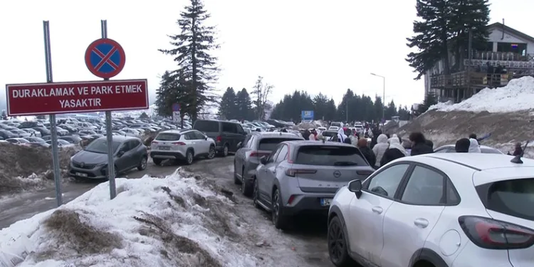 Uludağ’da sömestr öncesi otopark kaosu