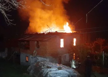 Kırıkkale’de baraka yangını