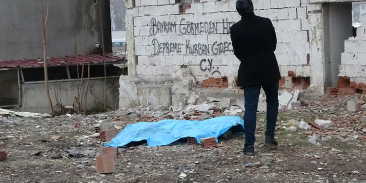 Malatya’da boş arazide erkek cesedi bulundu