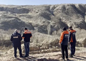 Kırıkhan’da PVC fabrikasında çıkan yangın söndürüldü
