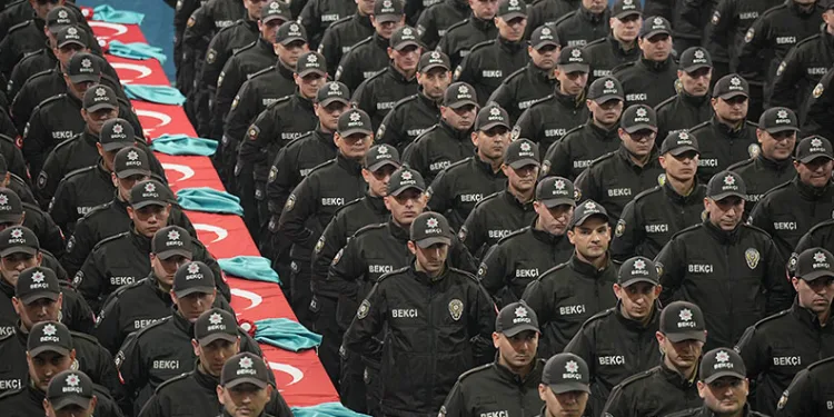 Bursa’da 388 gece bekçisi yemin etti