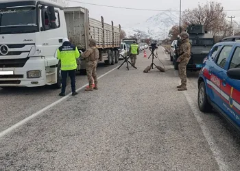 Van’da farklı suçlardan 16 kişi tutuklandı
