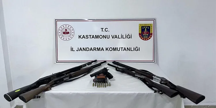 Kastamonu’da çok sayıda silah ele geçirildi