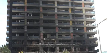 Yanan 12 katlı binanın içi görüntülendi
