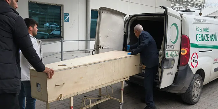 Suriye Devlet Başkanı eş-Şara’dan ilk ulusa sesleniş konuşması: “Kapsamlı bir geçiş hükümeti kurmak için çalışacağız”