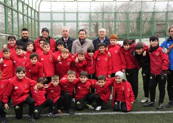 Erkan Aydın’dan Hüdavendigar Dikkaldırım Osmangazi SK’ya ziyaret