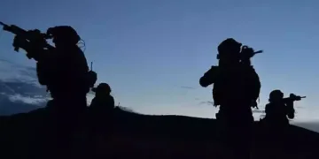 Camiyi kundaklayan psikolojik sorunları olan şahıs yakalandı