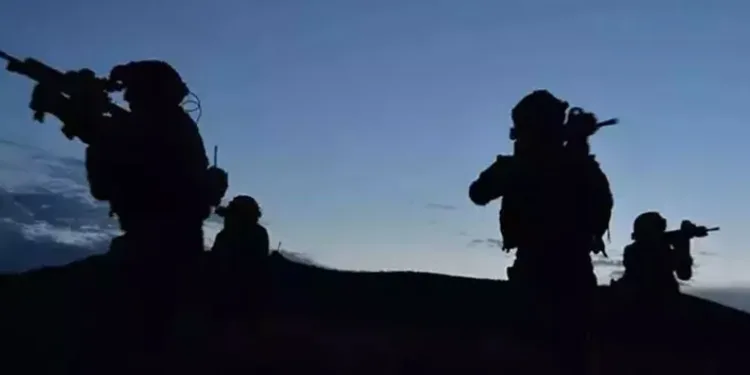 Camiyi kundaklayan psikolojik sorunları olan şahıs yakalandı