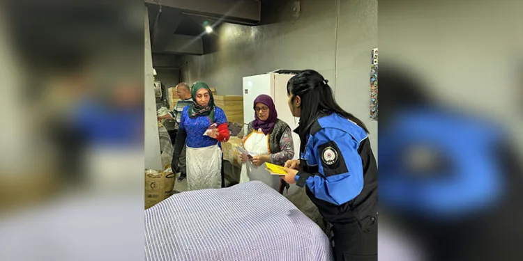 Kuyucak’ta köpek dövüşüne jandarma baskını: 3’ü organizatör, 52 şahıs yakalandı