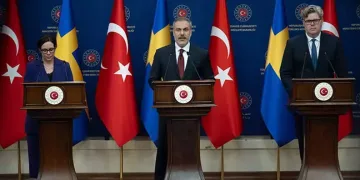 Gübre yüklü kamyonun genç kadını ölüme ‘sürüklediği’ kaza kamerada