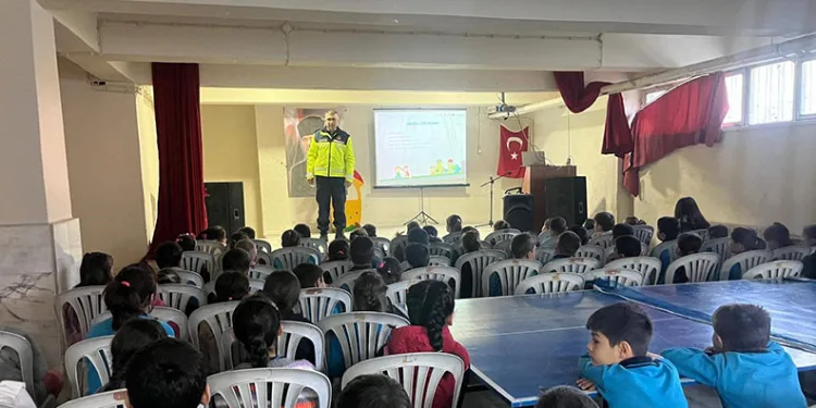 Ankara’daki kaçakçılık operasyonunda 3 tonu aşkın nargile tütünü ele geçirildi