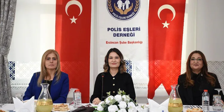 Malatya’da boş arazide erkek cesedi bulundu