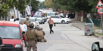 Sakarya’da vahşet: Sevgilisini boğazından bıçakladı