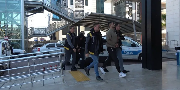 Niğde’de feci kaza: 2 ölü, 1 ağır yaralı